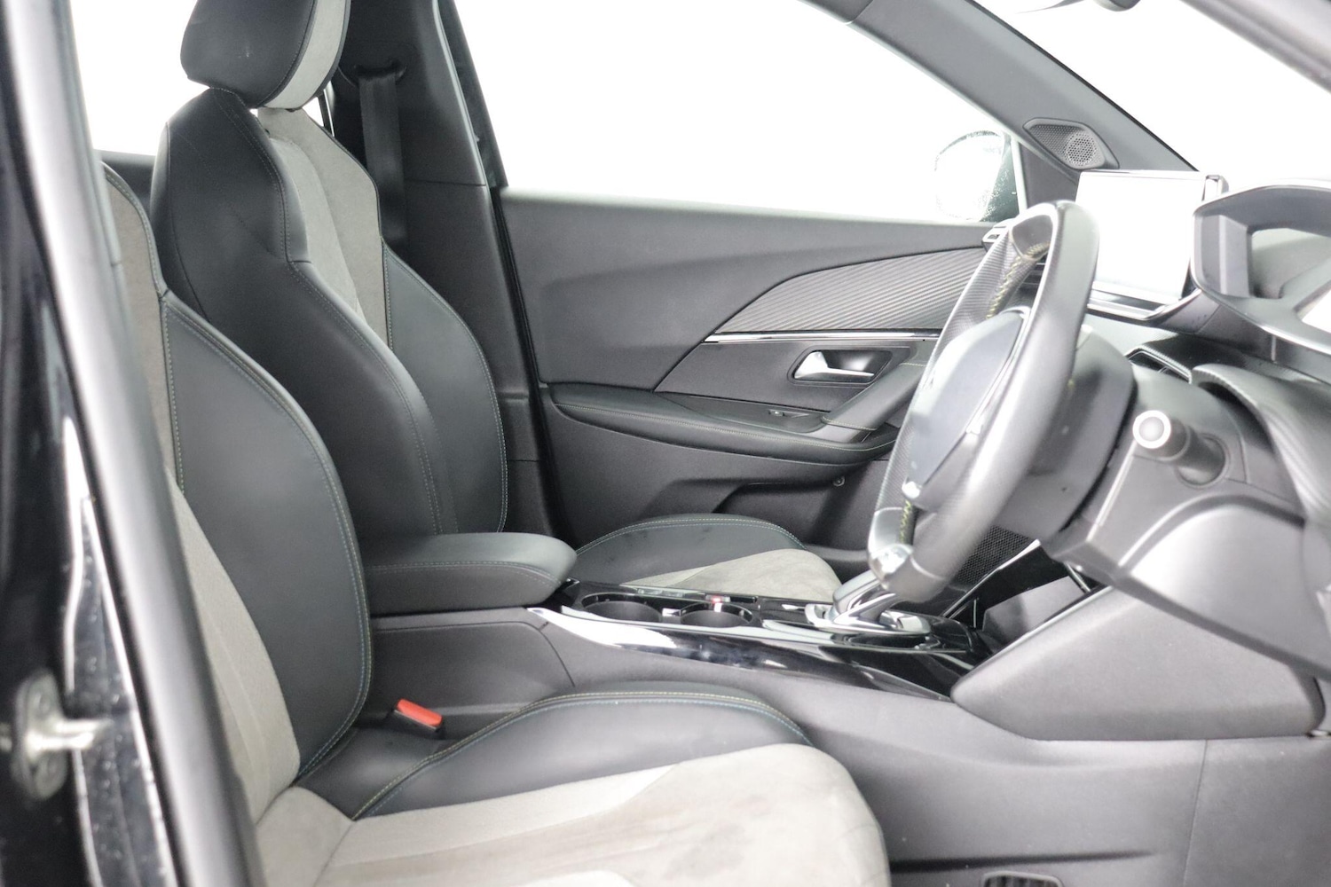 Used Peugeot 2008 2021 for sale - 77191827: Photo 13