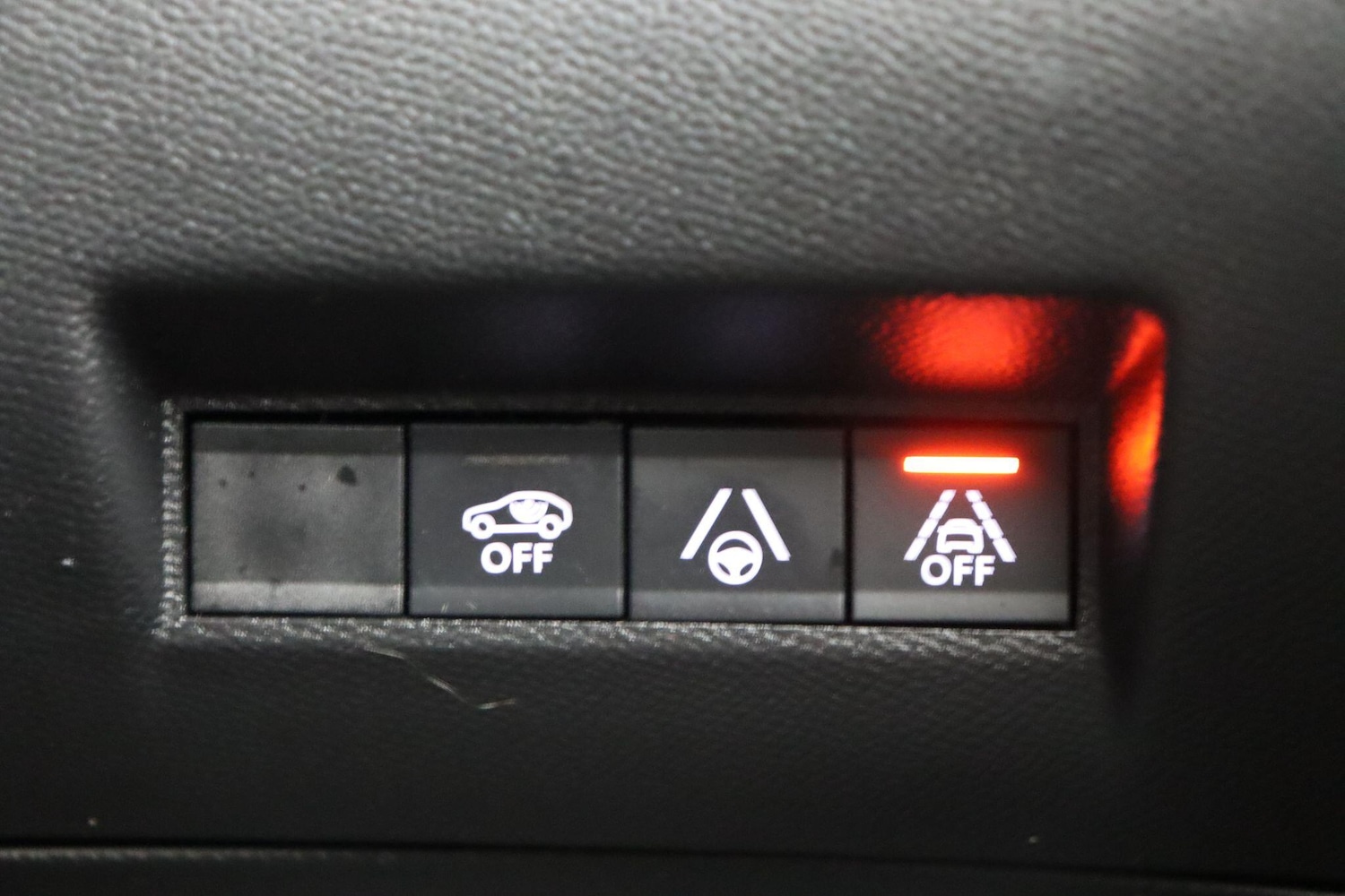 Used Peugeot 2008 2021 for sale - 77191827: Photo 18