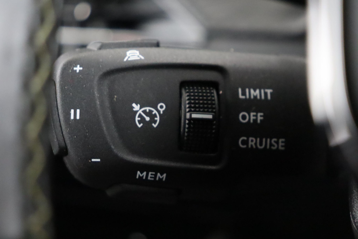 Used Peugeot 2008 2021 for sale - 77191827: Photo 21