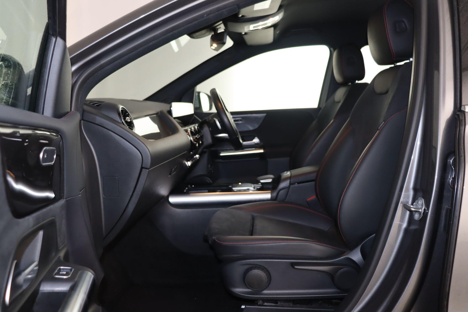 Used Mercedes-Benz B Class 2020 for sale - 76644609: Photo 11