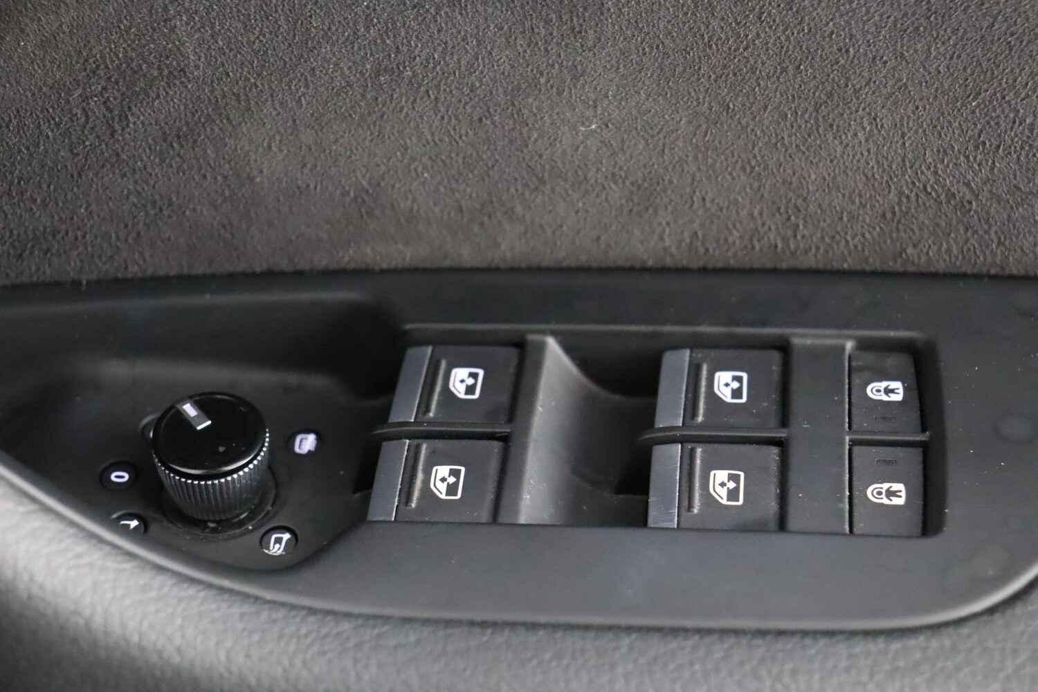 Used Audi A6 Saloon for sale - 76913132: Photo 17