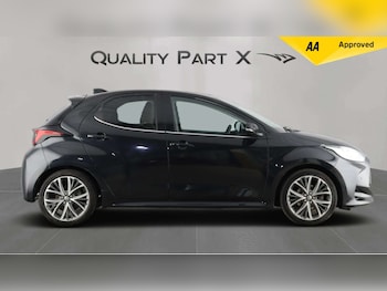 Used Toyota Yaris 2023 for sale - 78995078: Photo