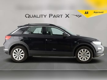 Used Volkswagen T-Roc 2021 for sale - 78477070: Photo