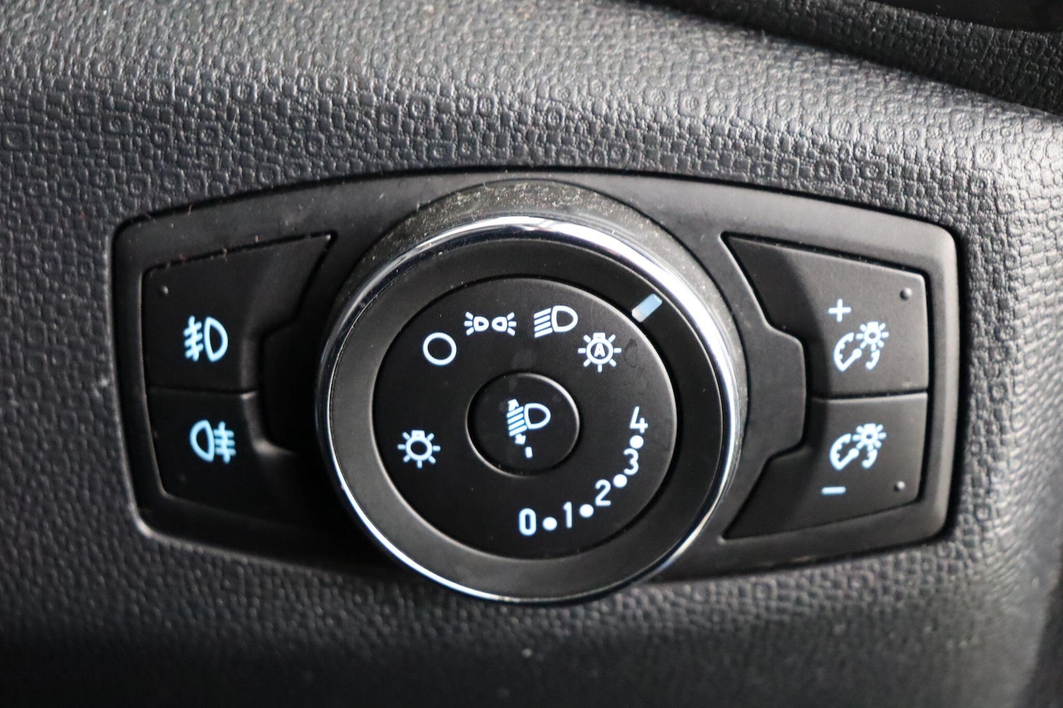 Used Ford Ecosport for sale - 77412398: Photo 19