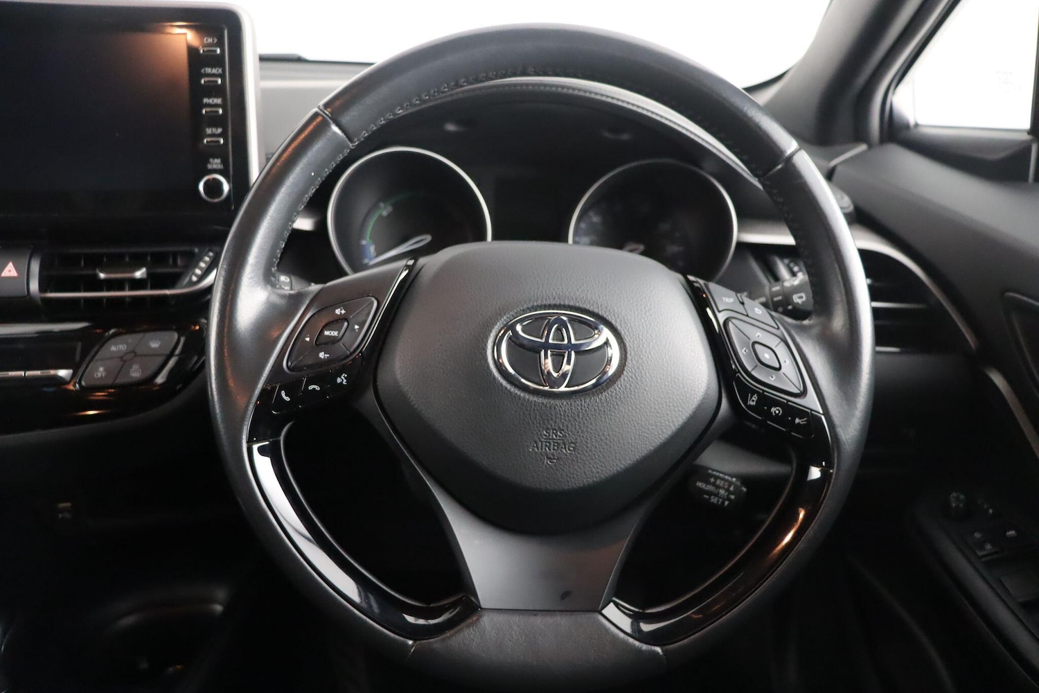 Used Toyota C-HR 2022 for sale - 76849626: Photo 9