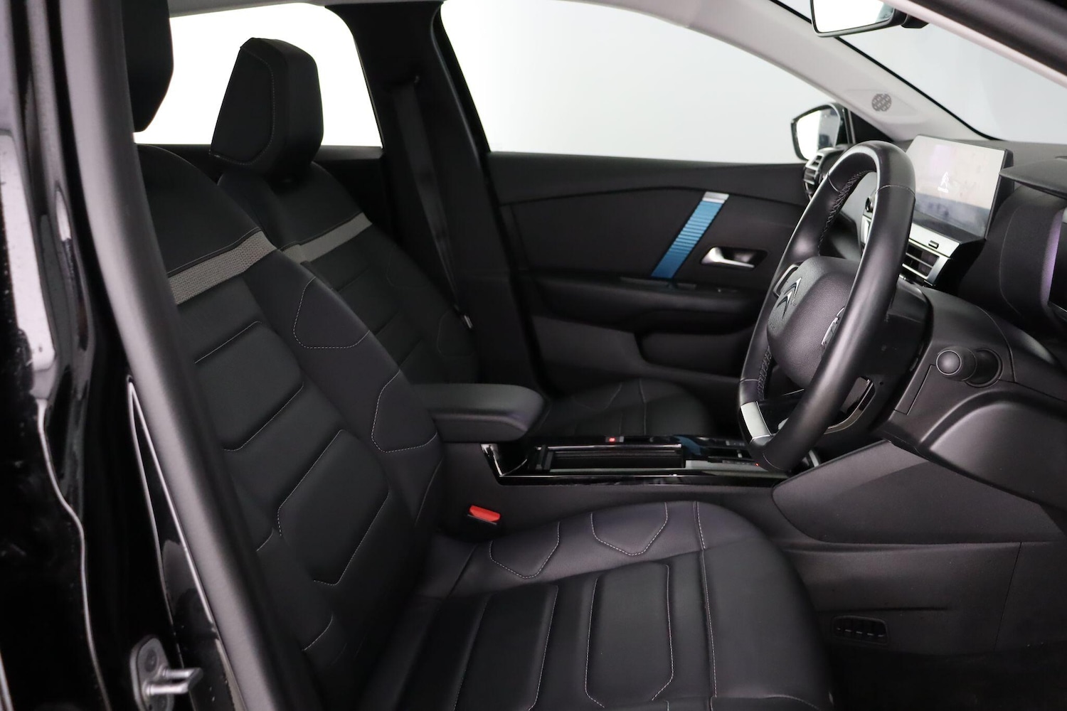 Used Citroen e-C4 X 2024 for sale - 77684330: Photo 12