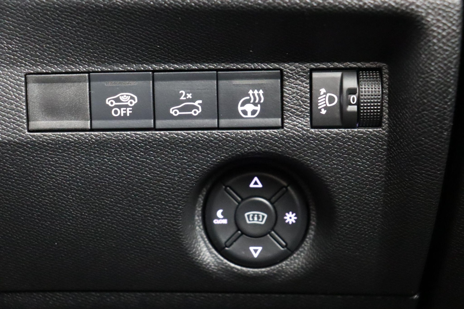 Used Citroen e-C4 X 2024 for sale - 77684330: Photo 17