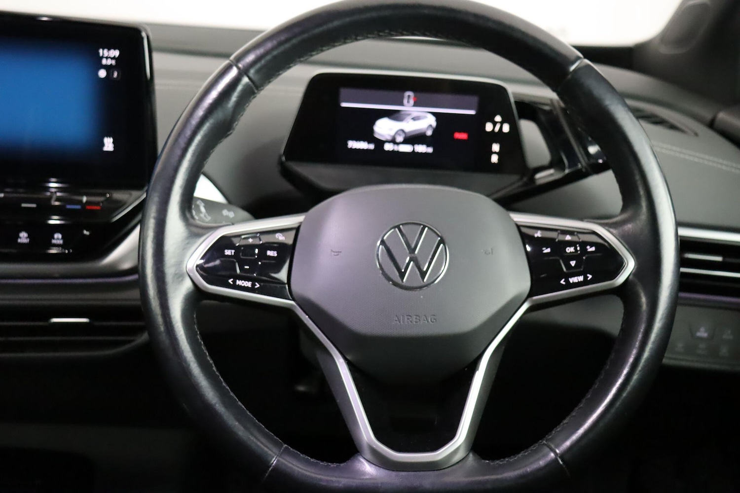 Used Volkswagen ID.4 2022 for sale - 77386480: Photo 9