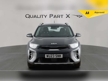 Used Kia Stonic 2023 for sale - 78617703: Photo