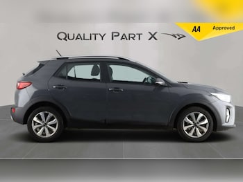 Used Kia Stonic 2023 for sale - 78617703: Photo