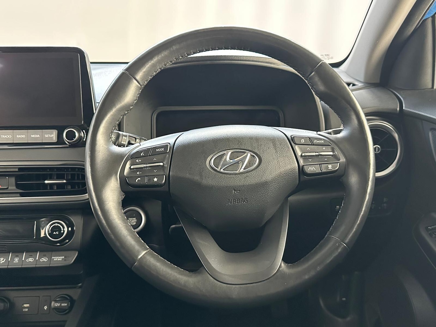 Used Hyundai KONA 2022 for sale - 76109468: Photo 6