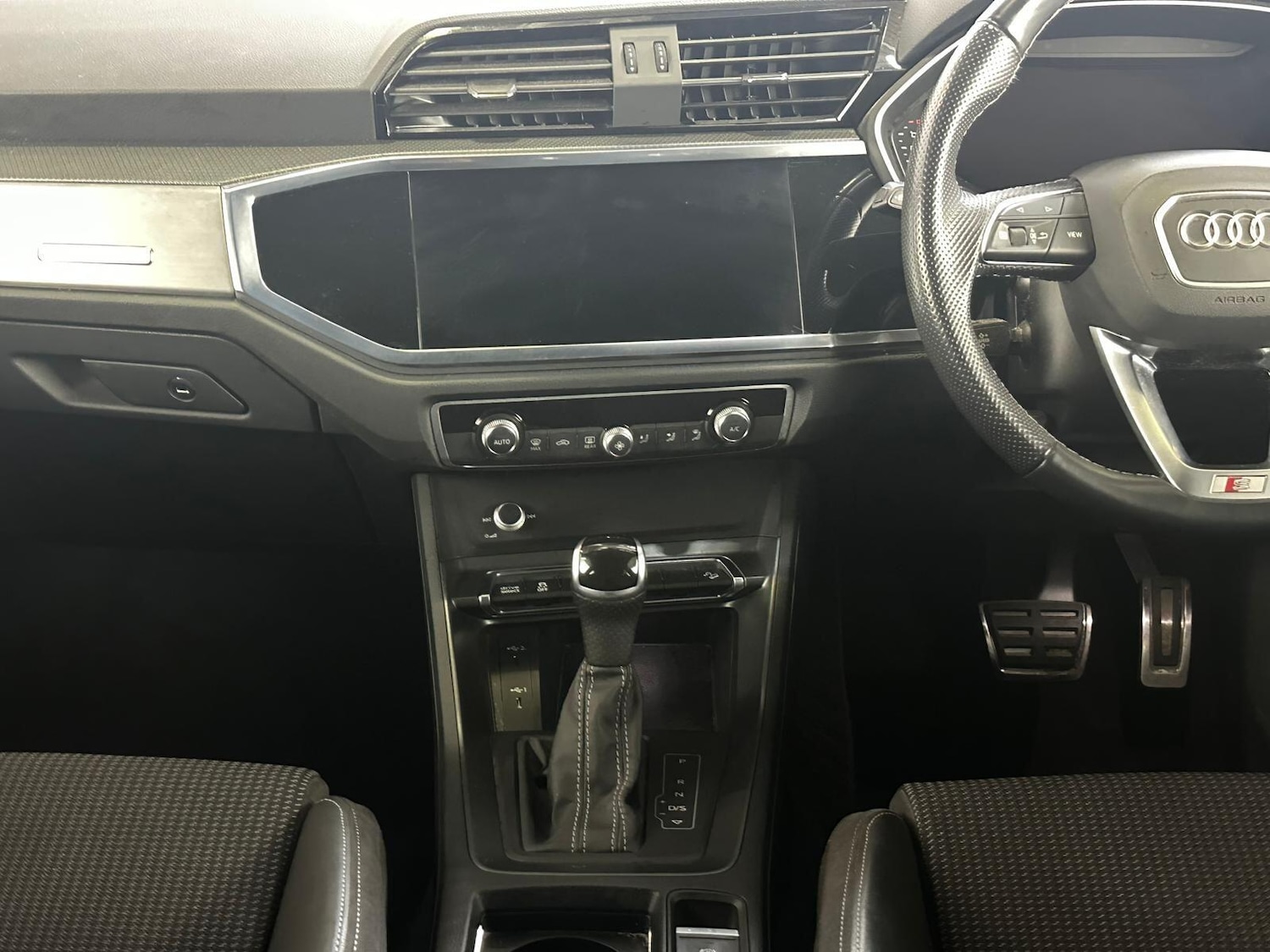 Used Audi Q3 2021 for sale - 76295711: Photo 16