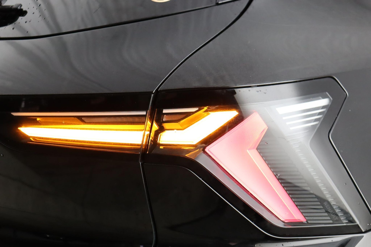 Used Renault Scenic E-Tech 2024 for sale - 76913139: Photo 30