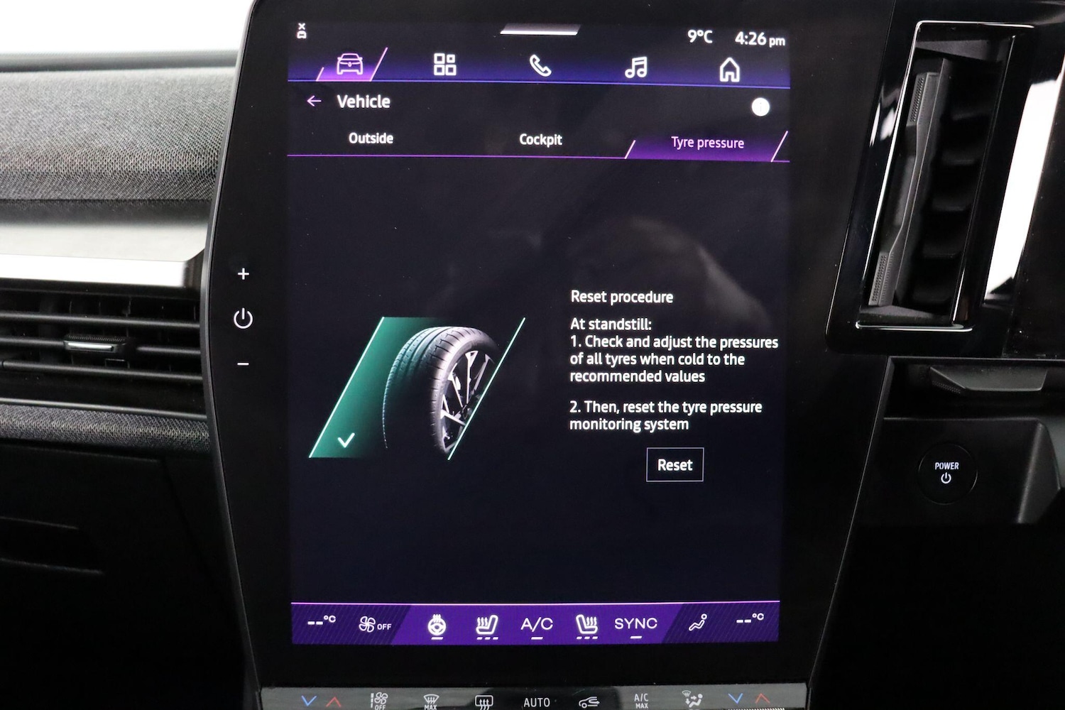 Used Renault Scenic E-Tech 2024 for sale - 76913139: Photo 46