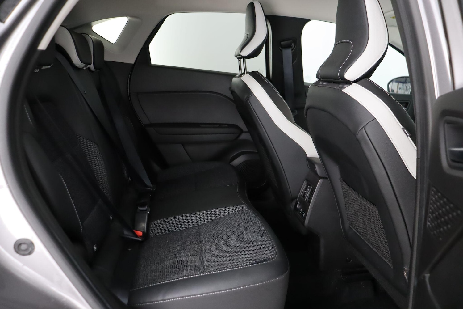 Used Renault Captur 2022 for sale - 77331863: Photo 12