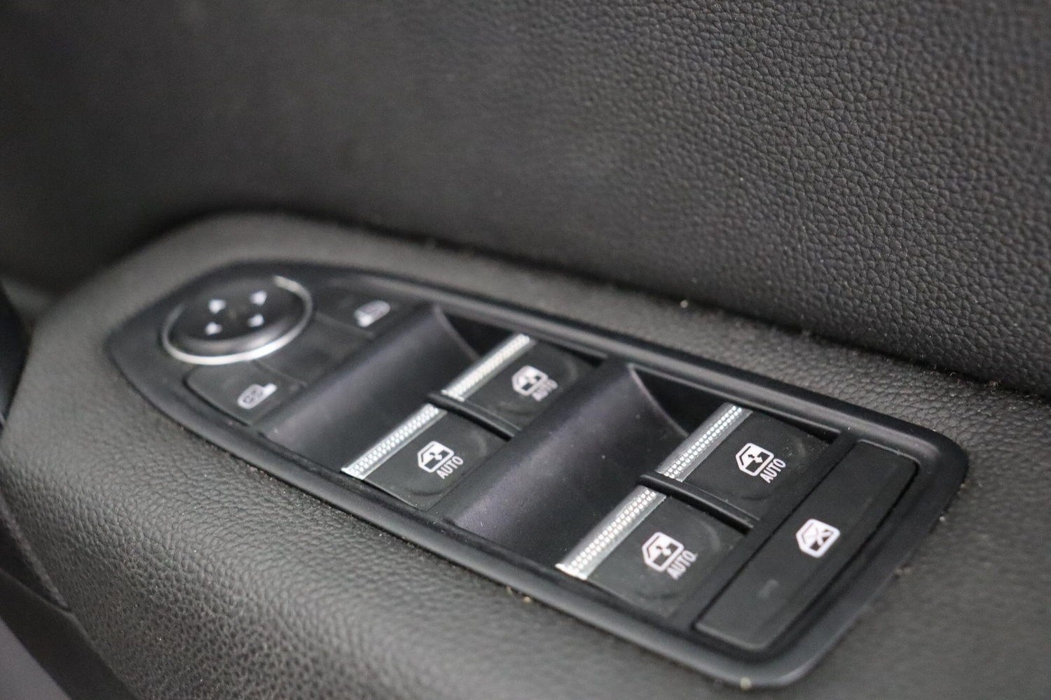 Used Renault Captur 2022 for sale - 77331863: Photo 17