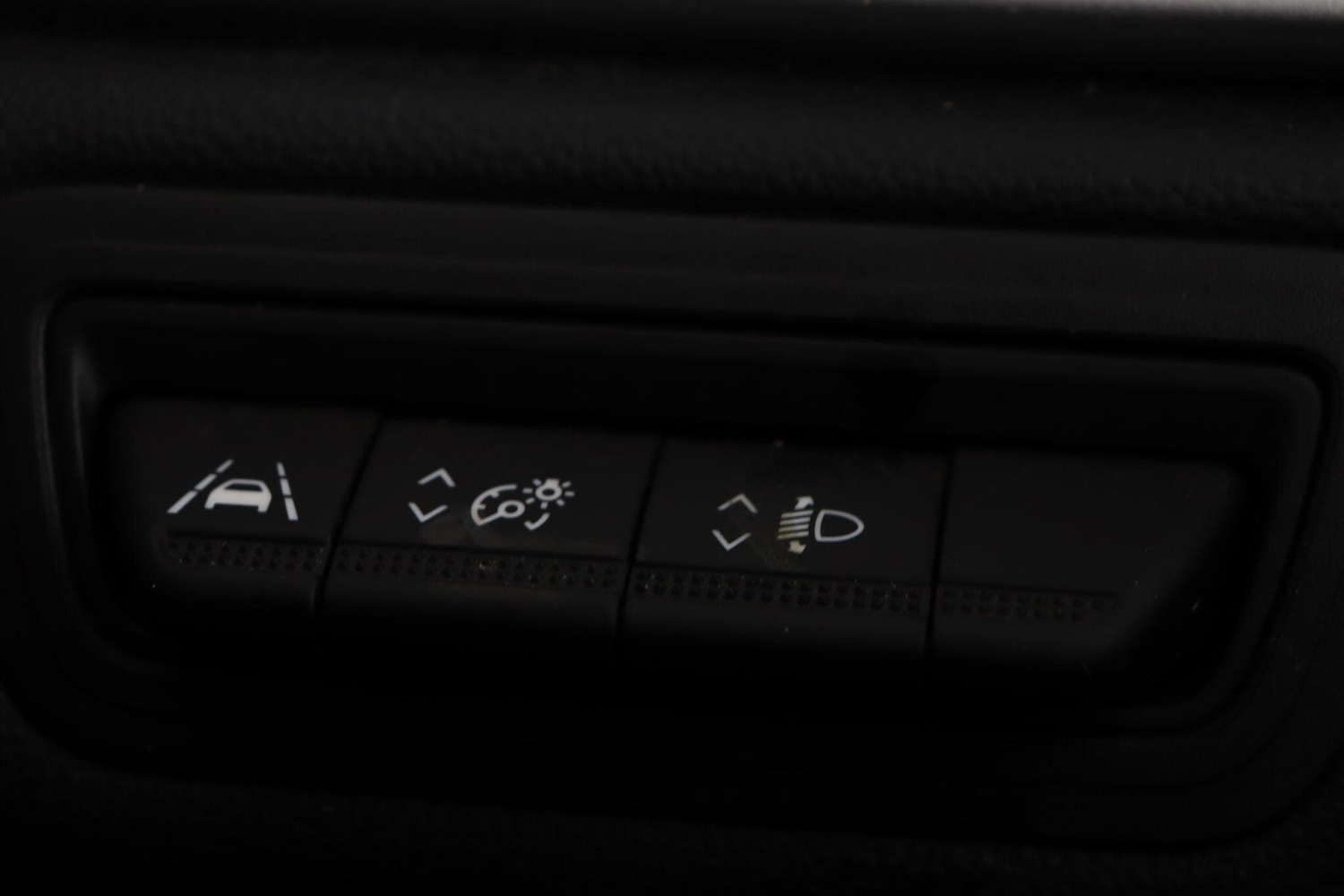 Used Renault Captur 2022 for sale - 77331863: Photo 18