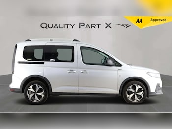 Used Ford Tourneo Connect 2023 for sale - 78477071: Photo