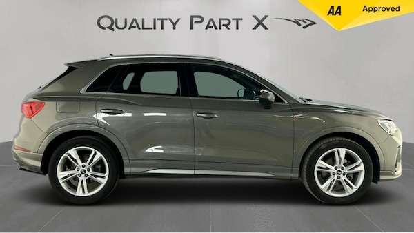 Used Audi Q3 2021 for sale - 75507631: Photo 2