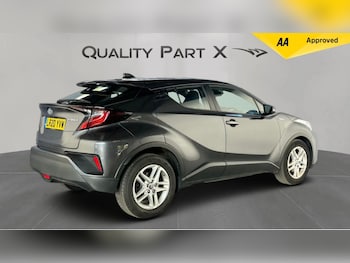 Used Toyota C-HR 2020 for sale - 75564151: Photo