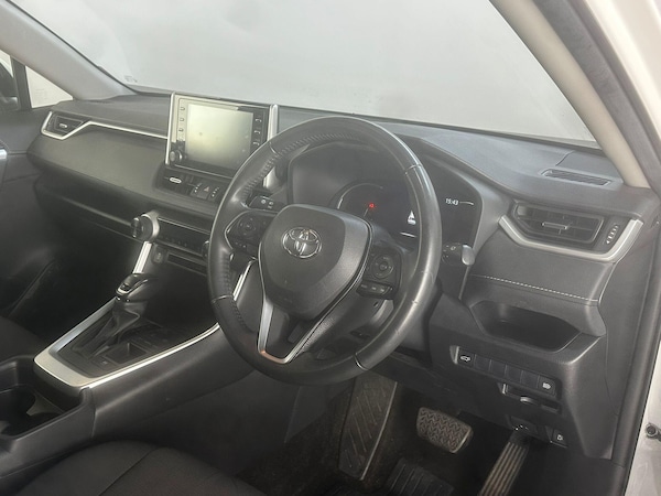 Used Toyota RAV4 2021 for sale - 76189008: Photo 11