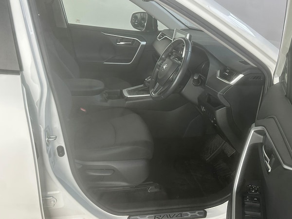 Used Toyota RAV4 2021 for sale - 76189008: Photo 14