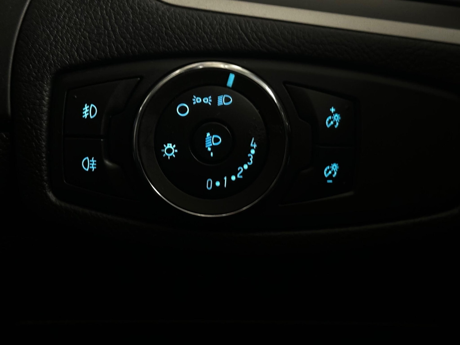 Used Ford Galaxy 2023 for sale - 76348899: Photo 22