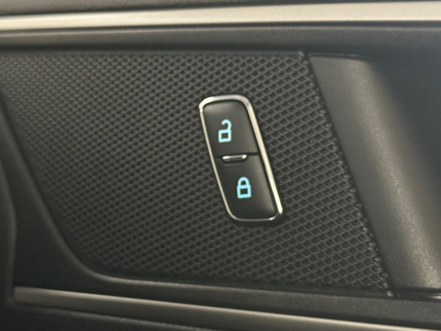 Used Ford Galaxy 2023 for sale - 76348899: Photo 23