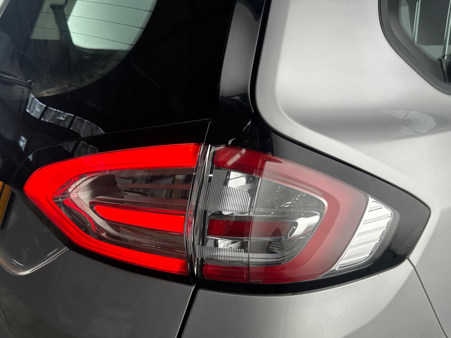 Used Ford Galaxy 2023 for sale - 76348899: Photo 35