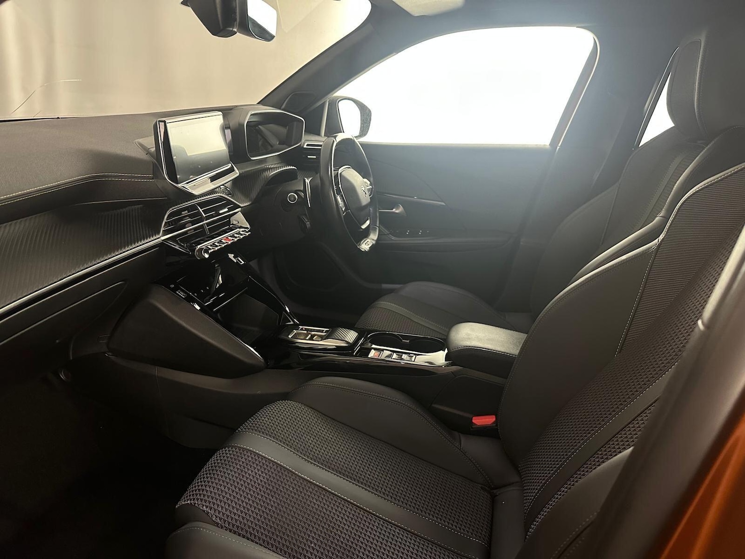 Used Peugeot 2008 2022 for sale - 76456927: Photo 12