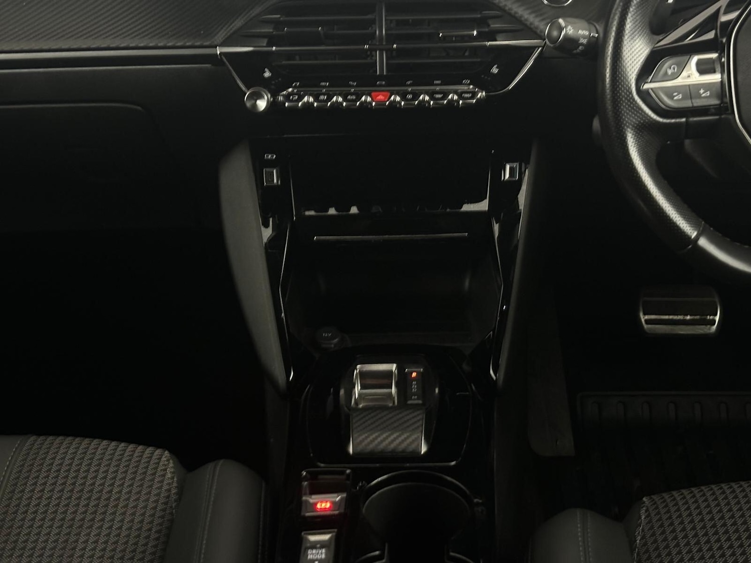 Used Peugeot 2008 2022 for sale - 76456927: Photo 16