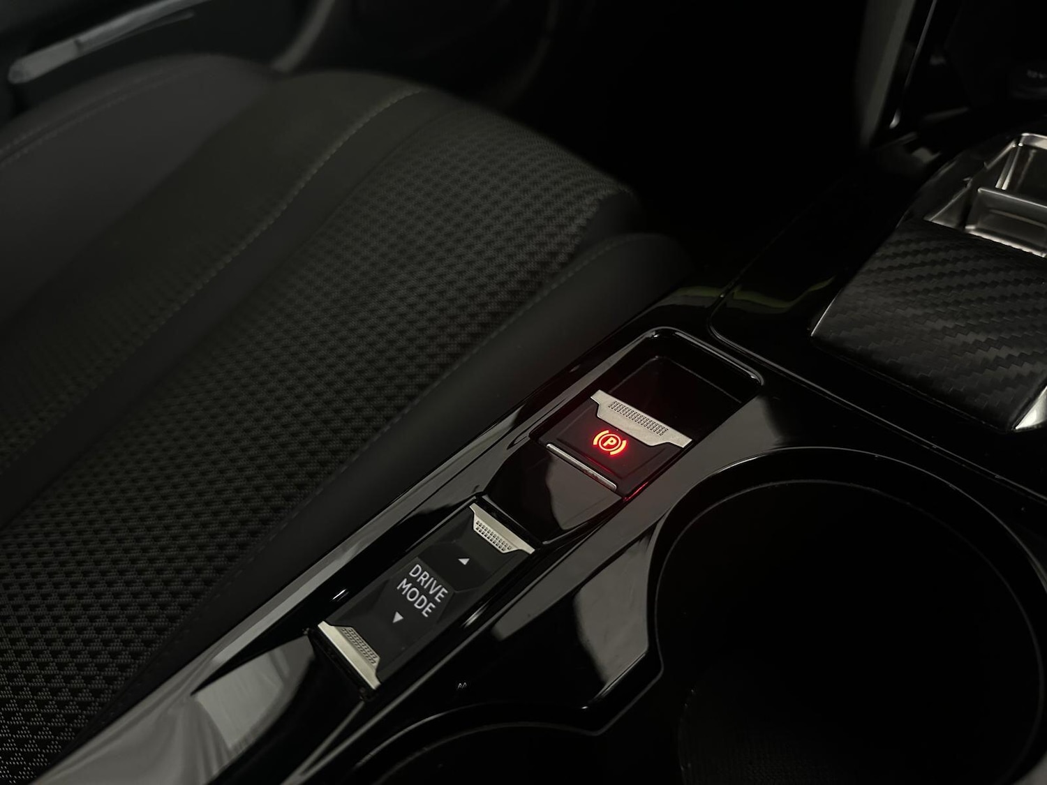 Used Peugeot 2008 2022 for sale - 76456927: Photo 19