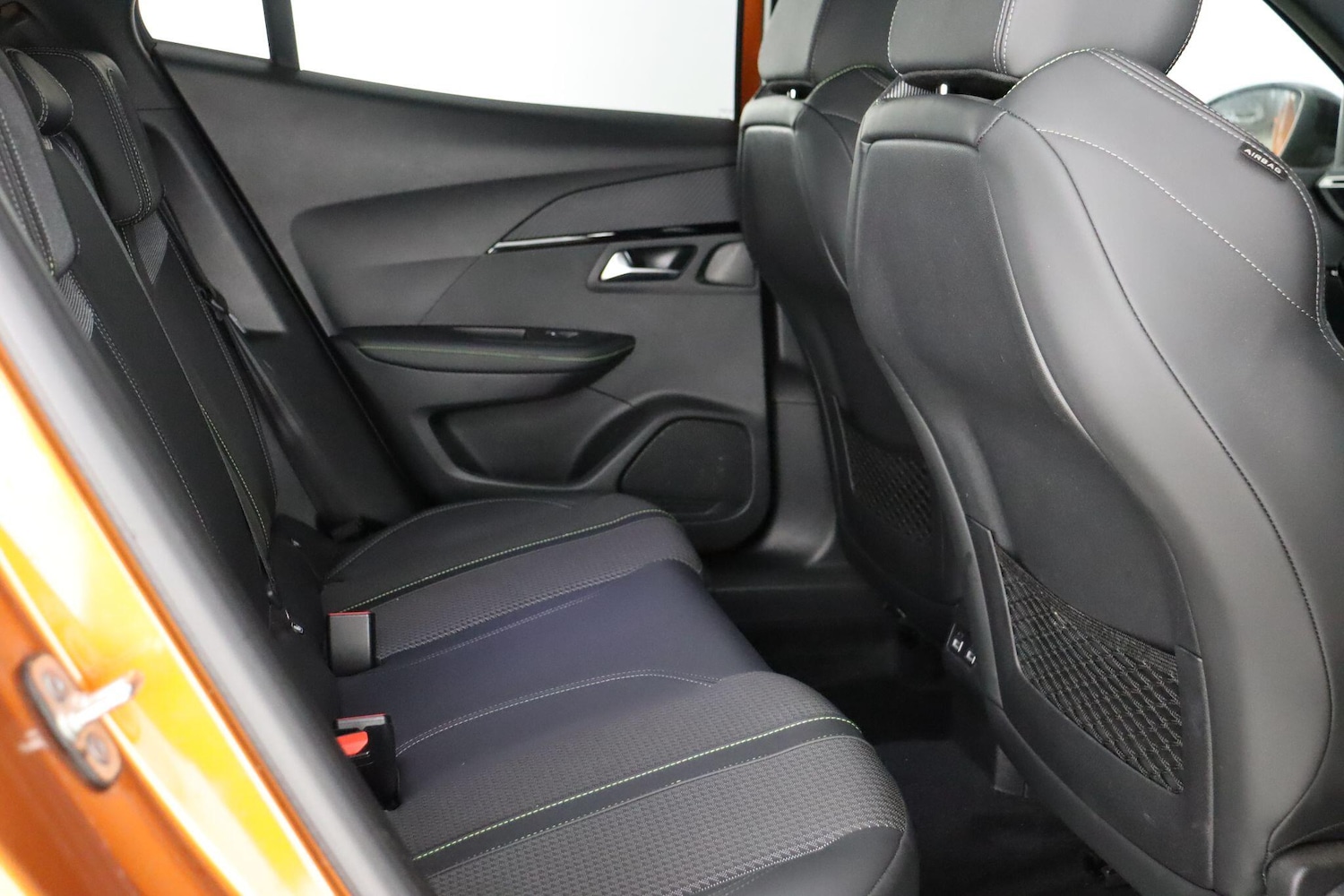 Used Peugeot E-2008 2022 for sale - 77203033: Photo 12