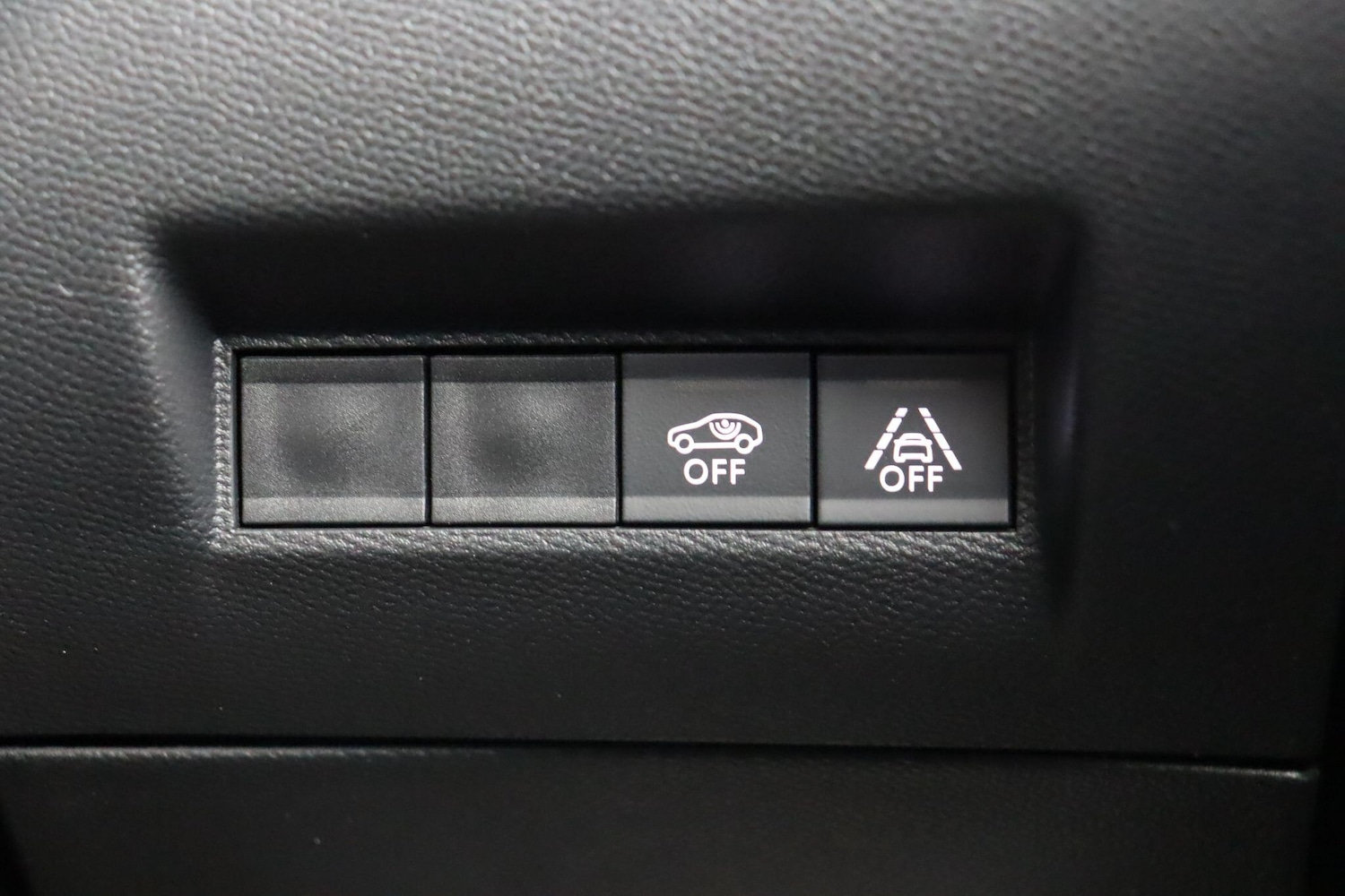 Used Peugeot E-2008 2022 for sale - 77203033: Photo 19