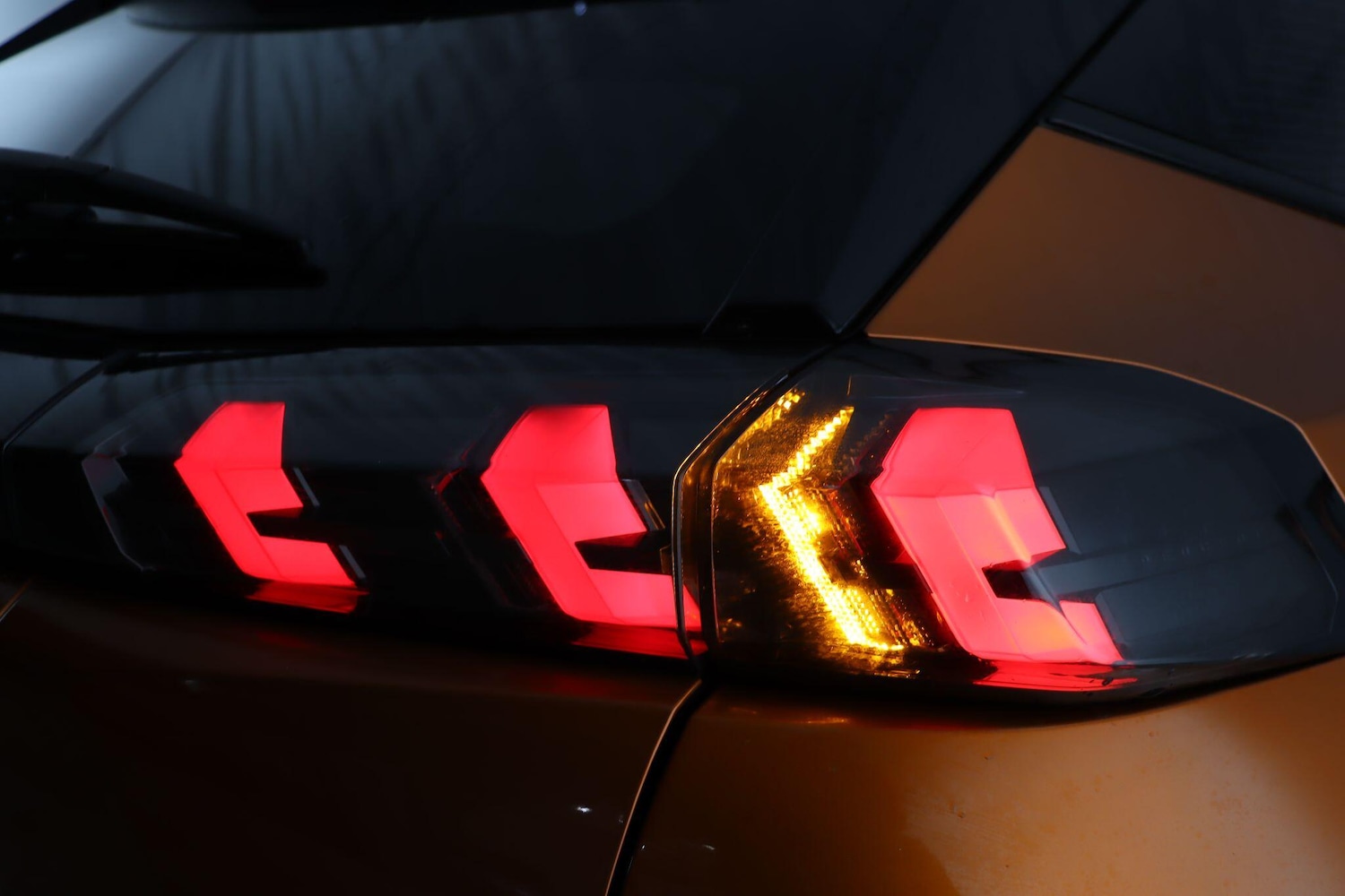 Used Peugeot E-2008 2022 for sale - 77203033: Photo 26