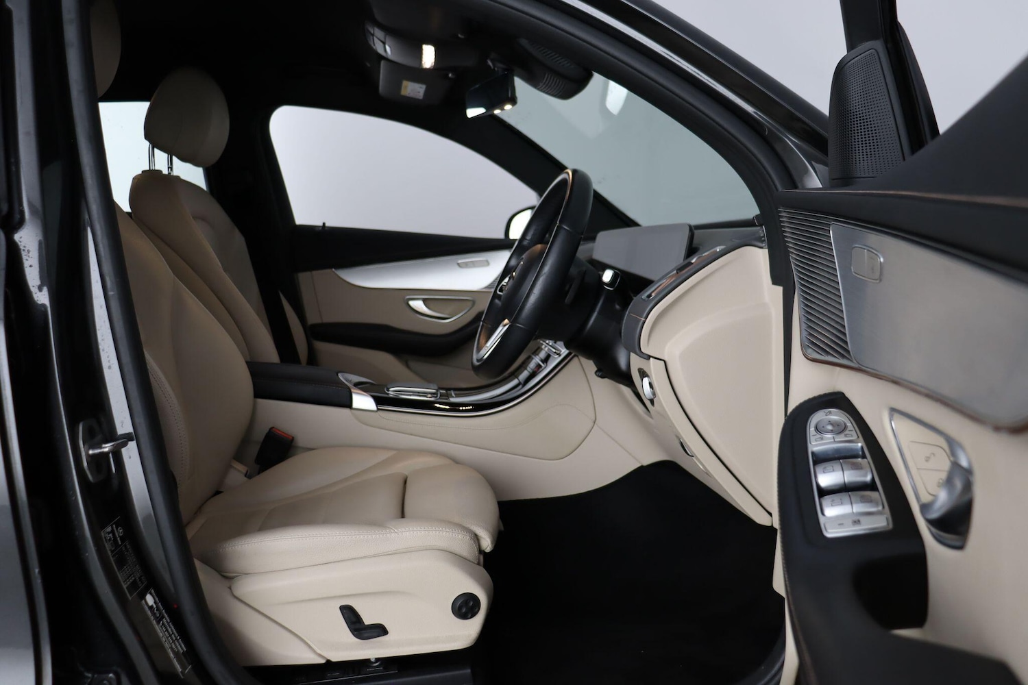 Used Mercedes-Benz EQC 2022 for sale - 76989116: Photo 13