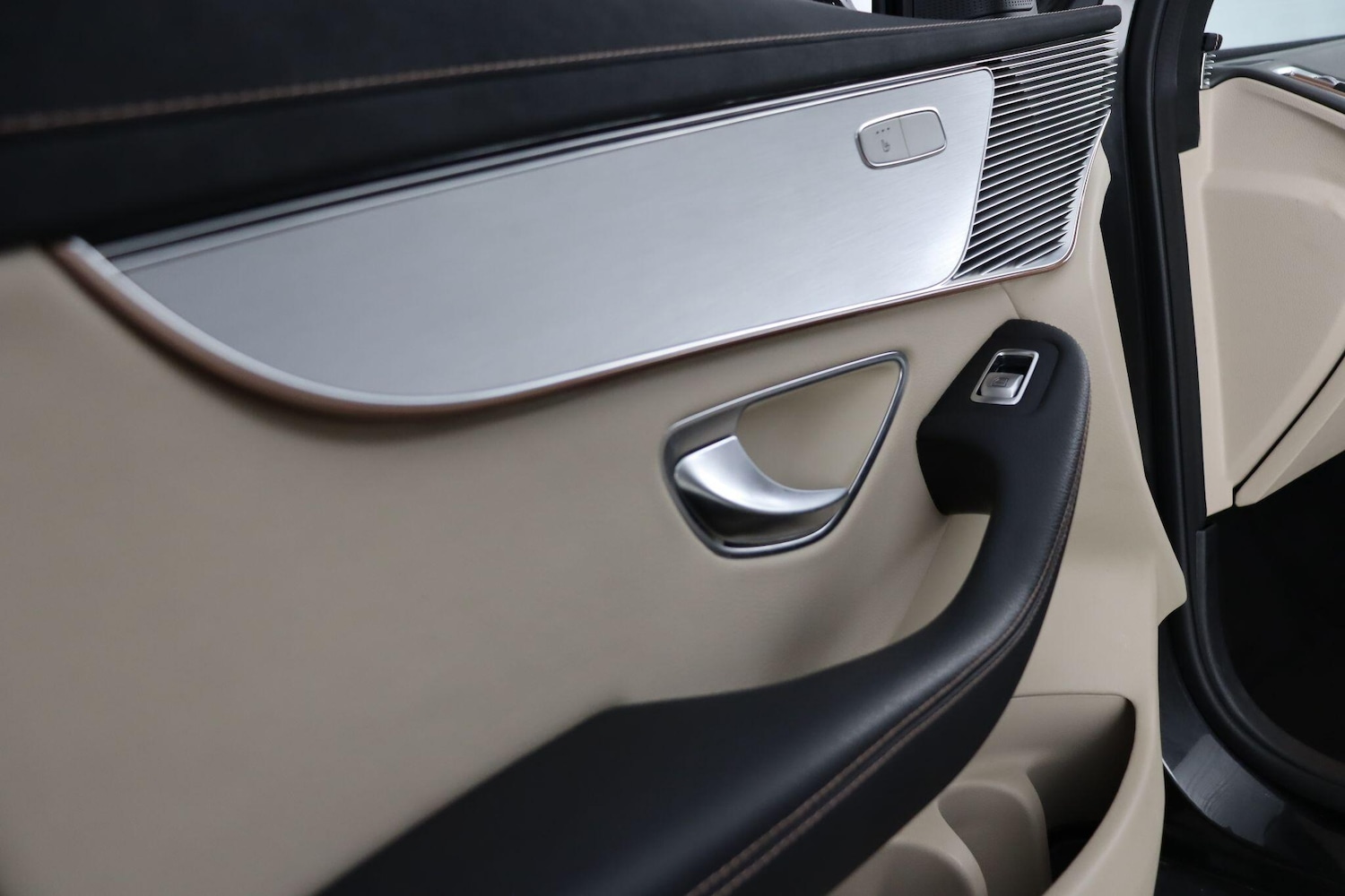 Used Mercedes-Benz EQC 2022 for sale - 76989116: Photo 26