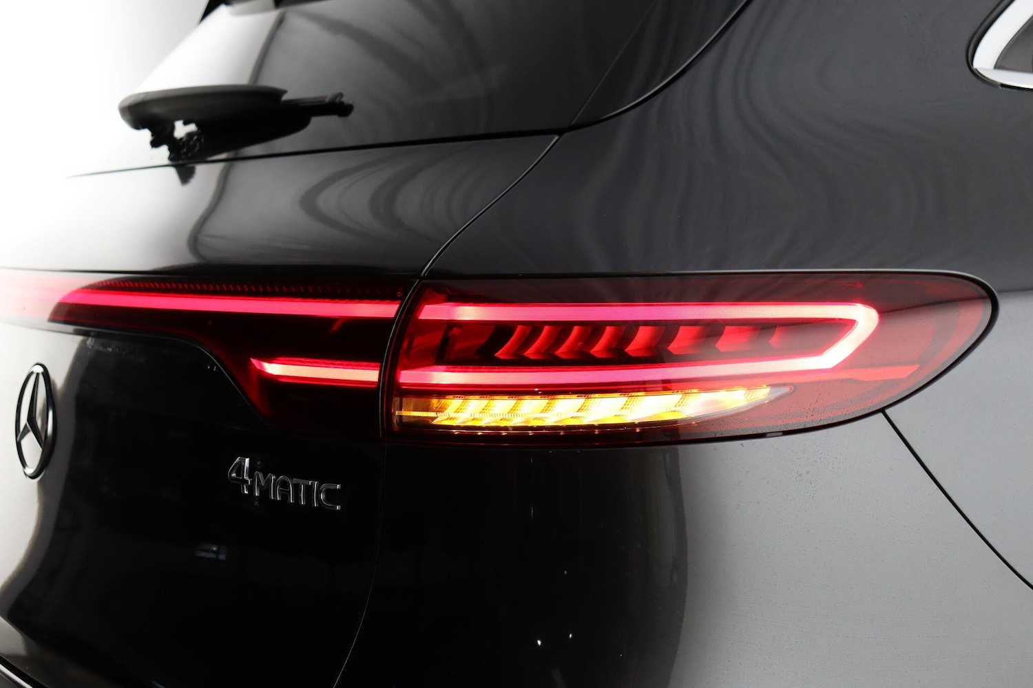 Used Mercedes-Benz EQC 2022 for sale - 76989116: Photo 31