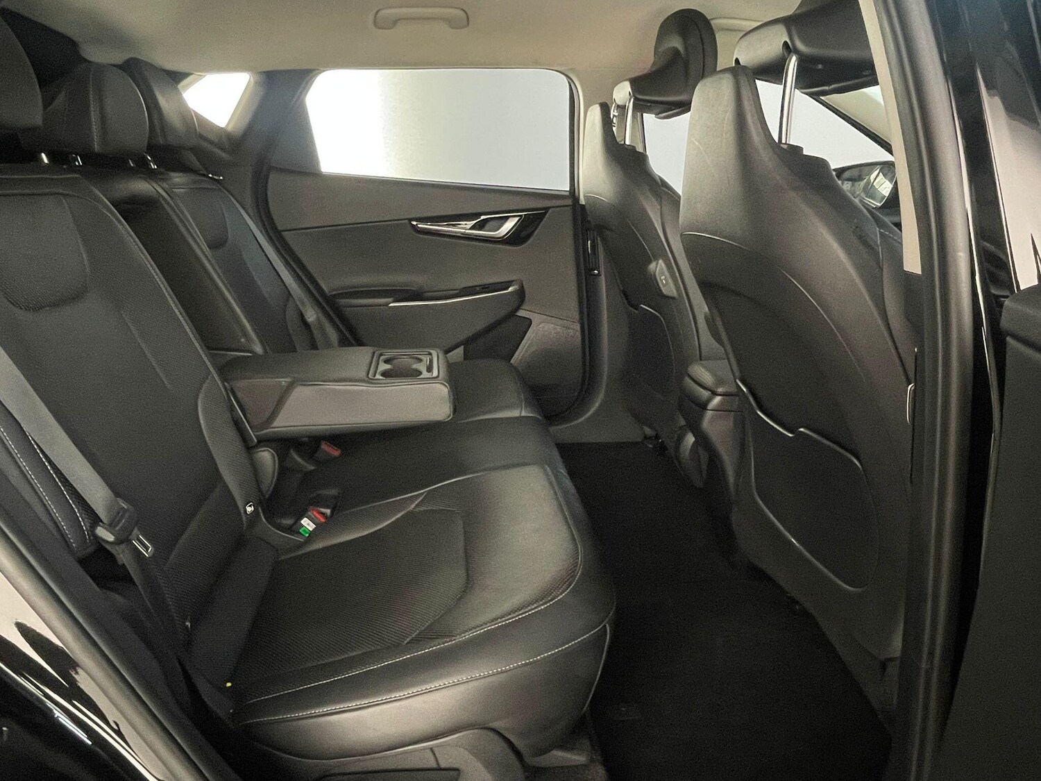 Used Kia EV6 2023 for sale - 76152154: Photo 14