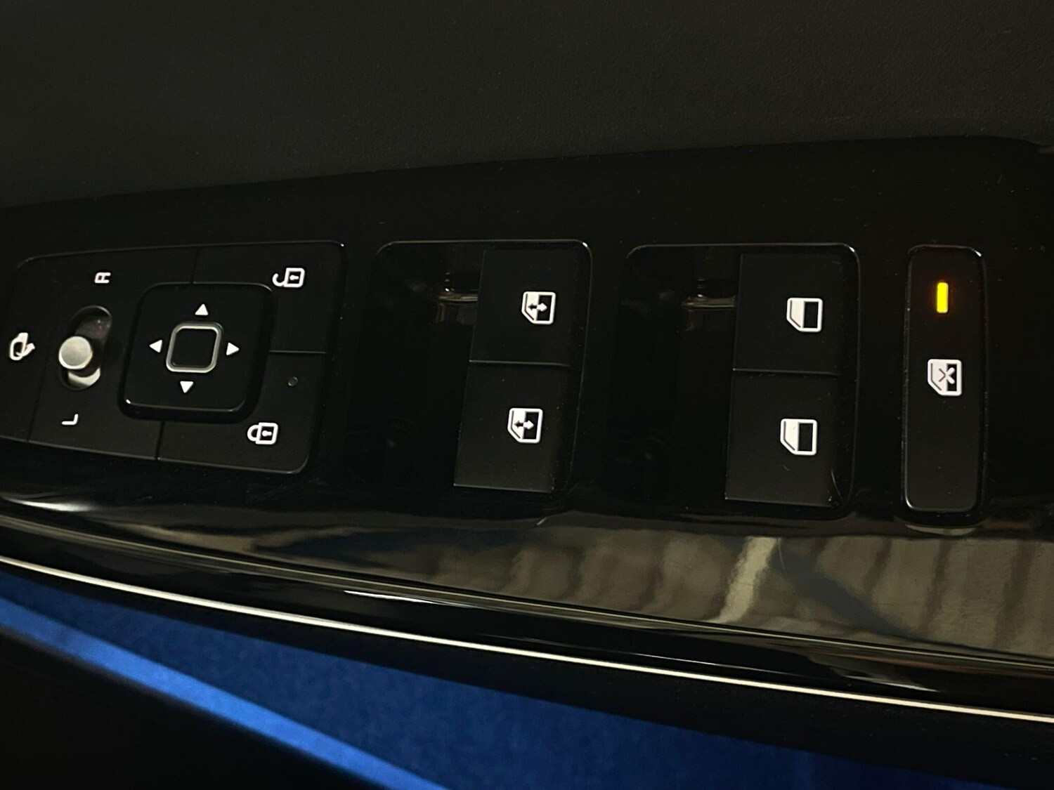 Used Kia EV6 2023 for sale - 76152154: Photo 18