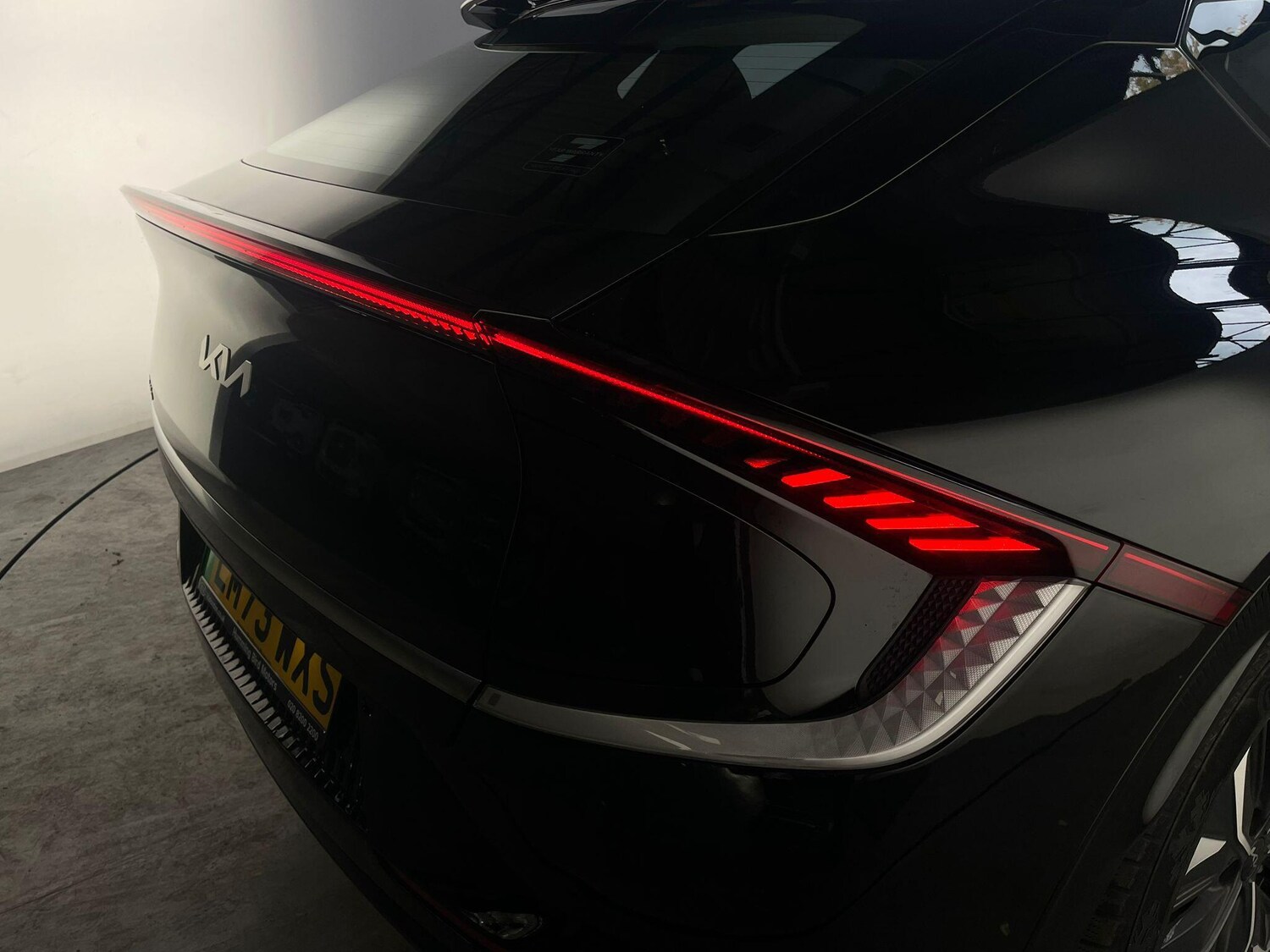 Used Kia EV6 2023 for sale - 76152154: Photo 23