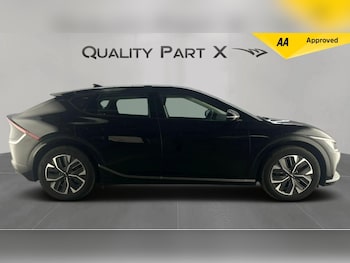 Used Kia EV6 2023 for sale - 76152154: Photo 2