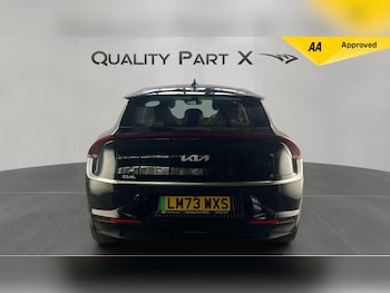 Used Kia EV6 2023 for sale - 76152154: Photo 4