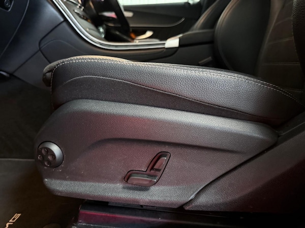 Used Mercedes-Benz GLC 2021 for sale - 74945060: Photo 21