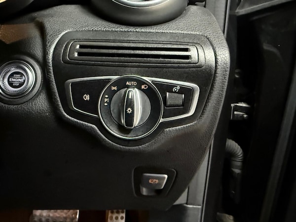 Used Mercedes-Benz GLC 2021 for sale - 74945060: Photo 28