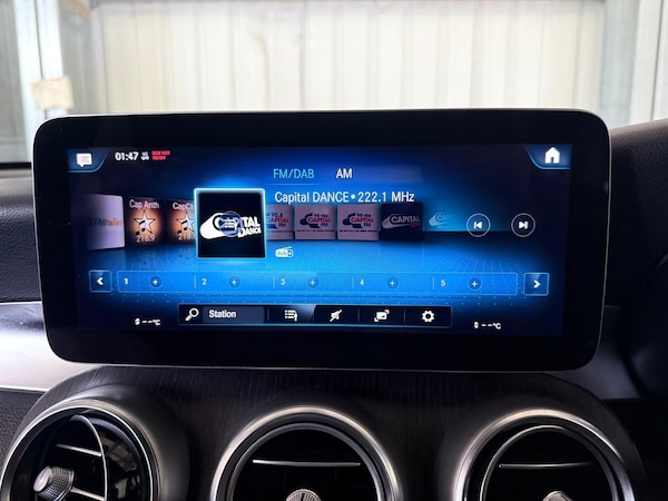 Used Mercedes-Benz GLC 2021 for sale - 74945060: Photo 64