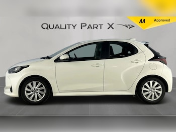 Used Toyota Yaris 2022 for sale - 76326374: Photo