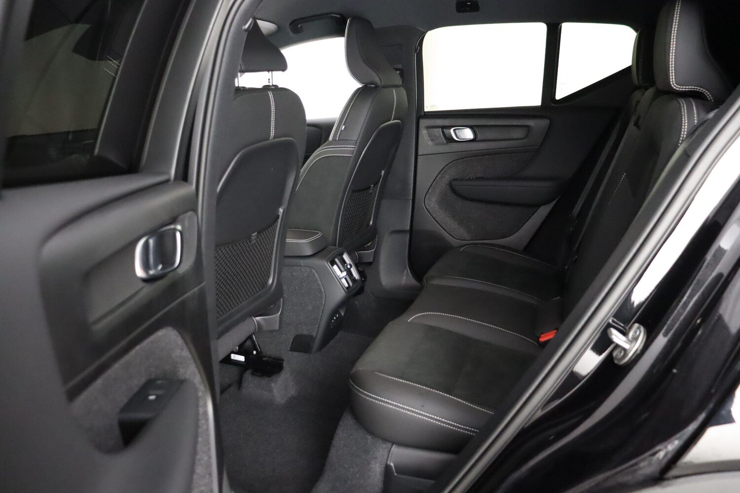 Used Volvo XC40 2024 for sale - 76913410: Photo 14