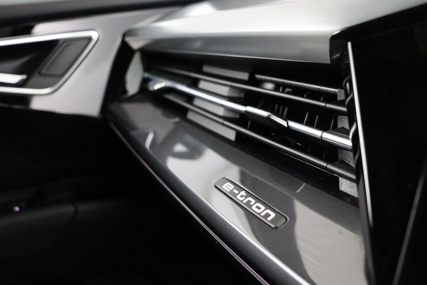 Used Audi Q4 e-tron 2021 for sale - 77331535: Photo 24