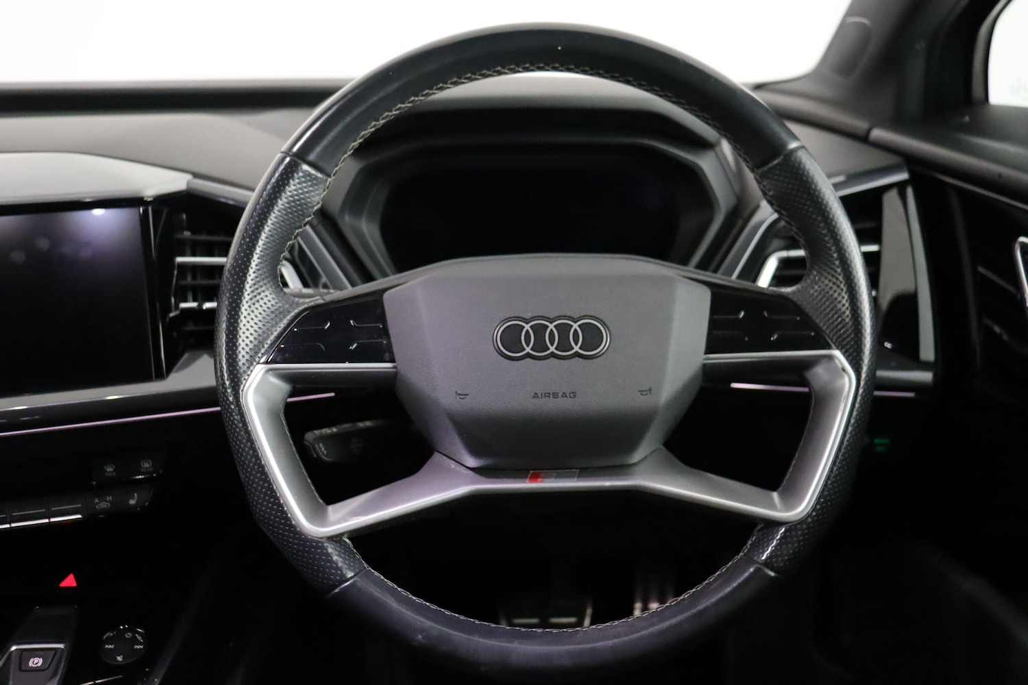 Used Audi Q4 e-tron 2021 for sale - 77331535: Photo 9